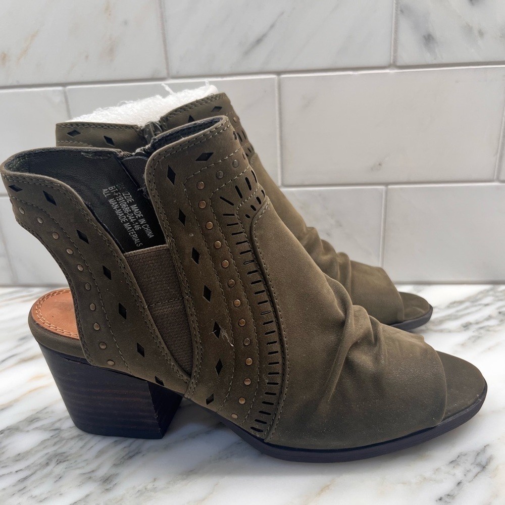 Baretraps Izzie Shooties Peep Toe Women's Shoes Moss Size 5 - Picture 4 of 14